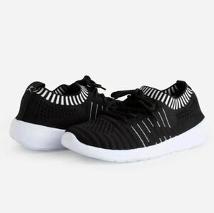 NIB Danskin Energy G Soft Knit Lace Up Sneakers